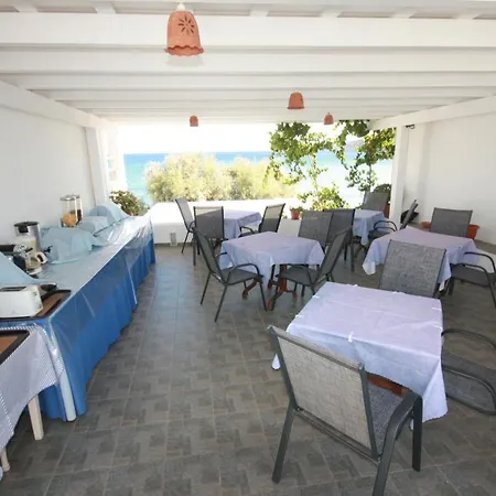 Cyclades Chrisopigi (Sifnos)