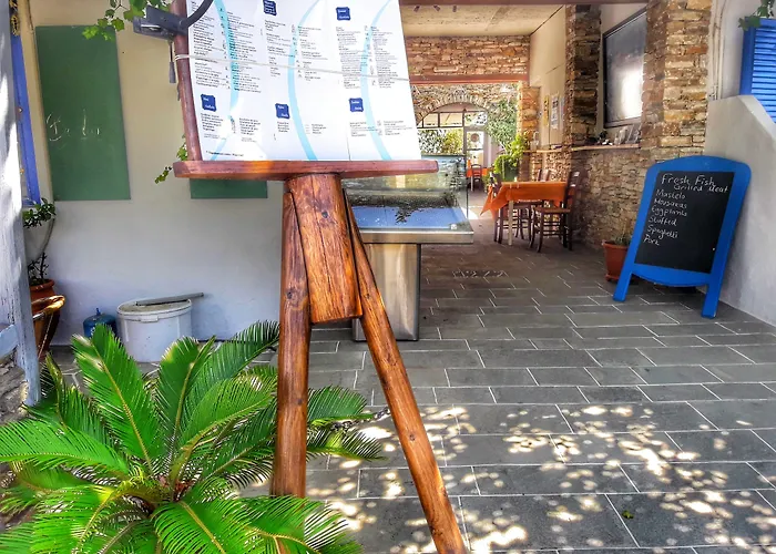 Cyclades Chrisopigi (Sifnos)