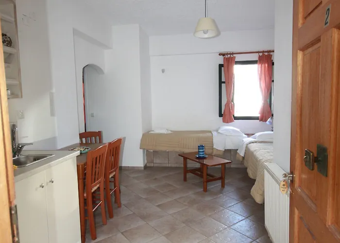 Cyclades Chrisopigi (Sifnos)